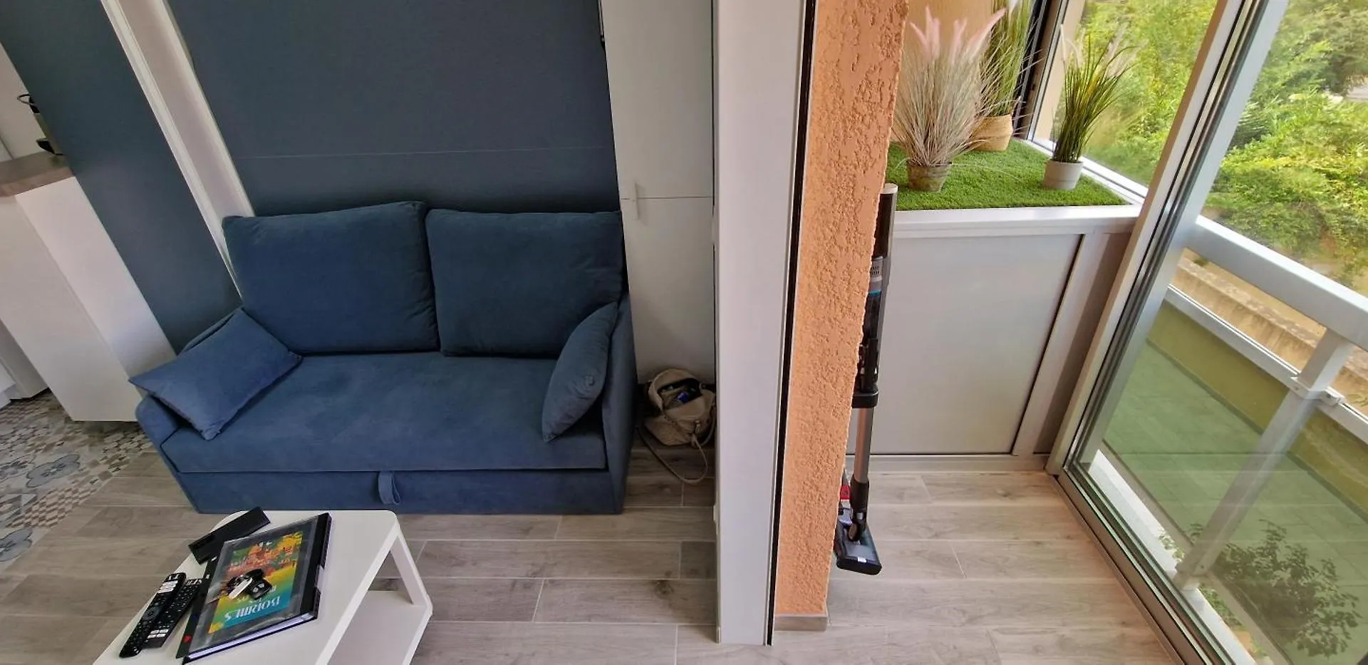 Joli Studio Refait A Neuf Bormes-les-Mimosas
