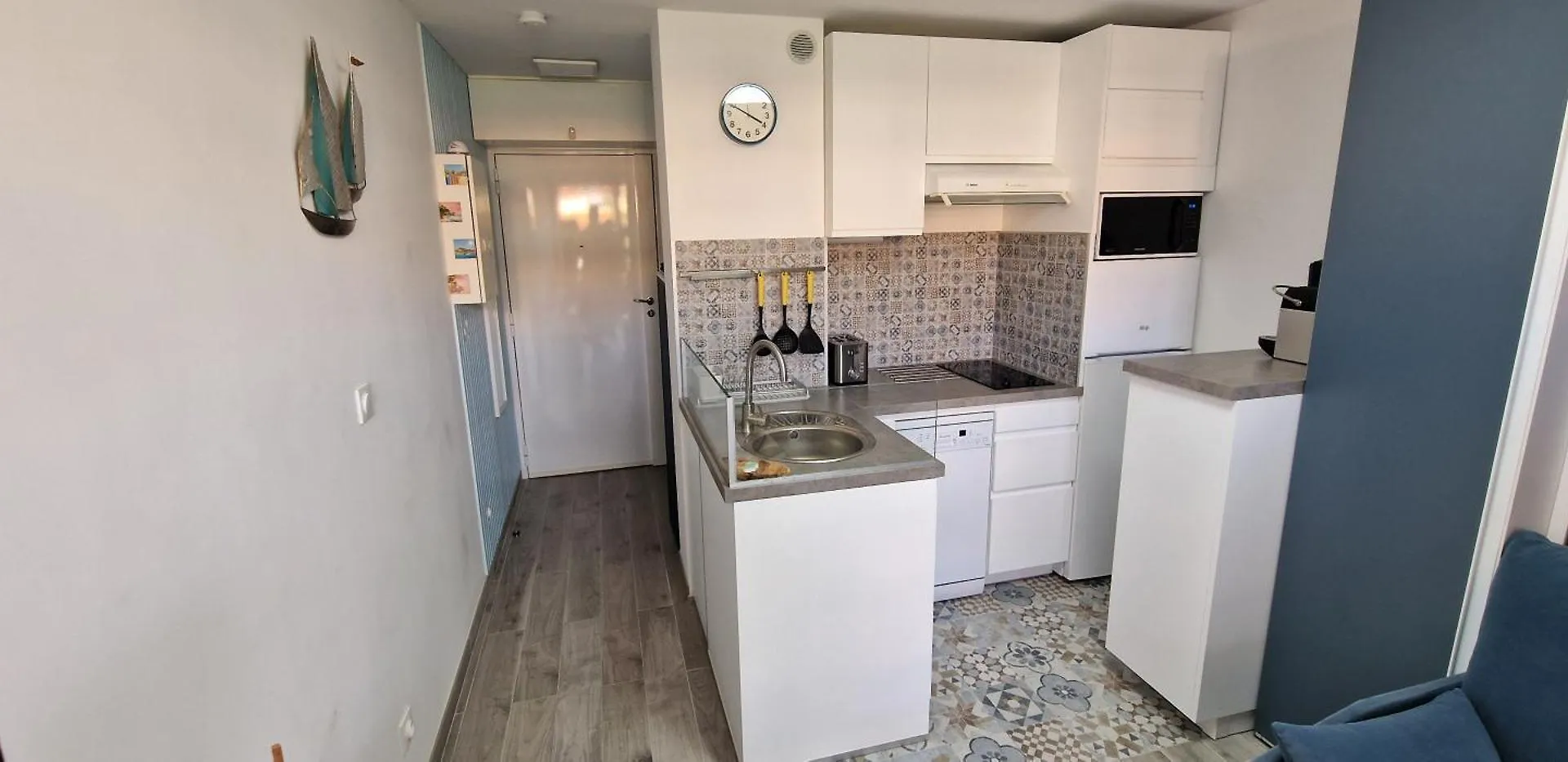 Joli Studio Refait A Neuf Bormes-les-Mimosas 0*,  France